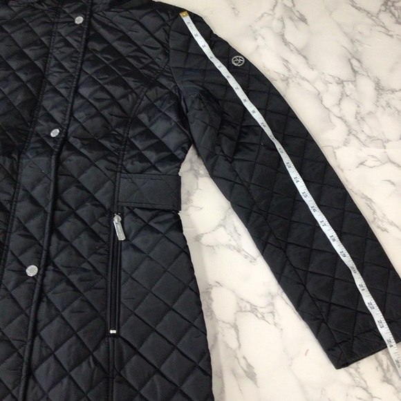 Small Calvin Klein black coat - Picture 3 of 4